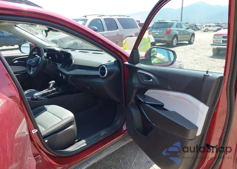 2025 Chevrolet Trax Fwd Lt из США, поврежденный, VIN KL77LHEPXSC247132